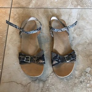 VIONIC Slingback sandal